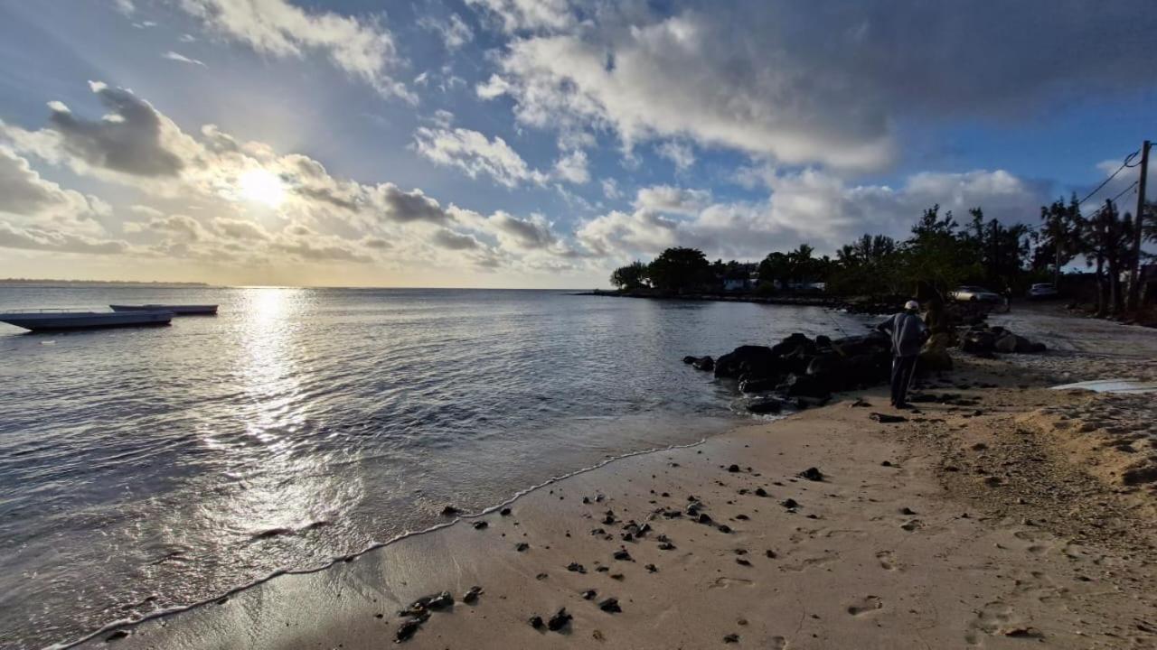Pereybere Apartment With Breakfast And Private Balcony Pereybere Beach Exteriör bild