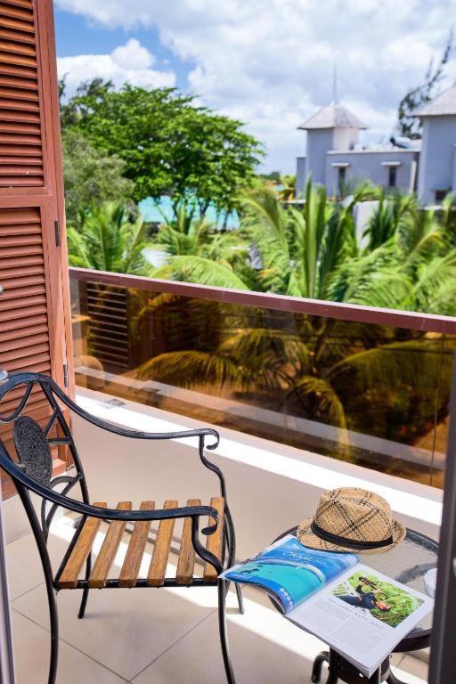 Pereybere Apartment With Breakfast And Private Balcony Pereybere Beach Exteriör bild